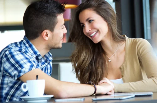 10 Questions To Ask Your Partner Every Week (Long-Distance Edition)